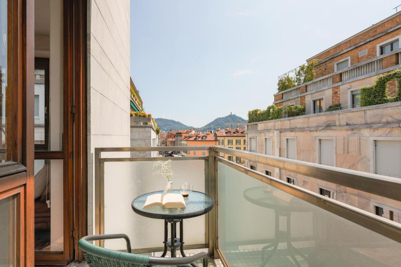 Piazza Cavour View - By Myhomeincomo Hébergement de vacances